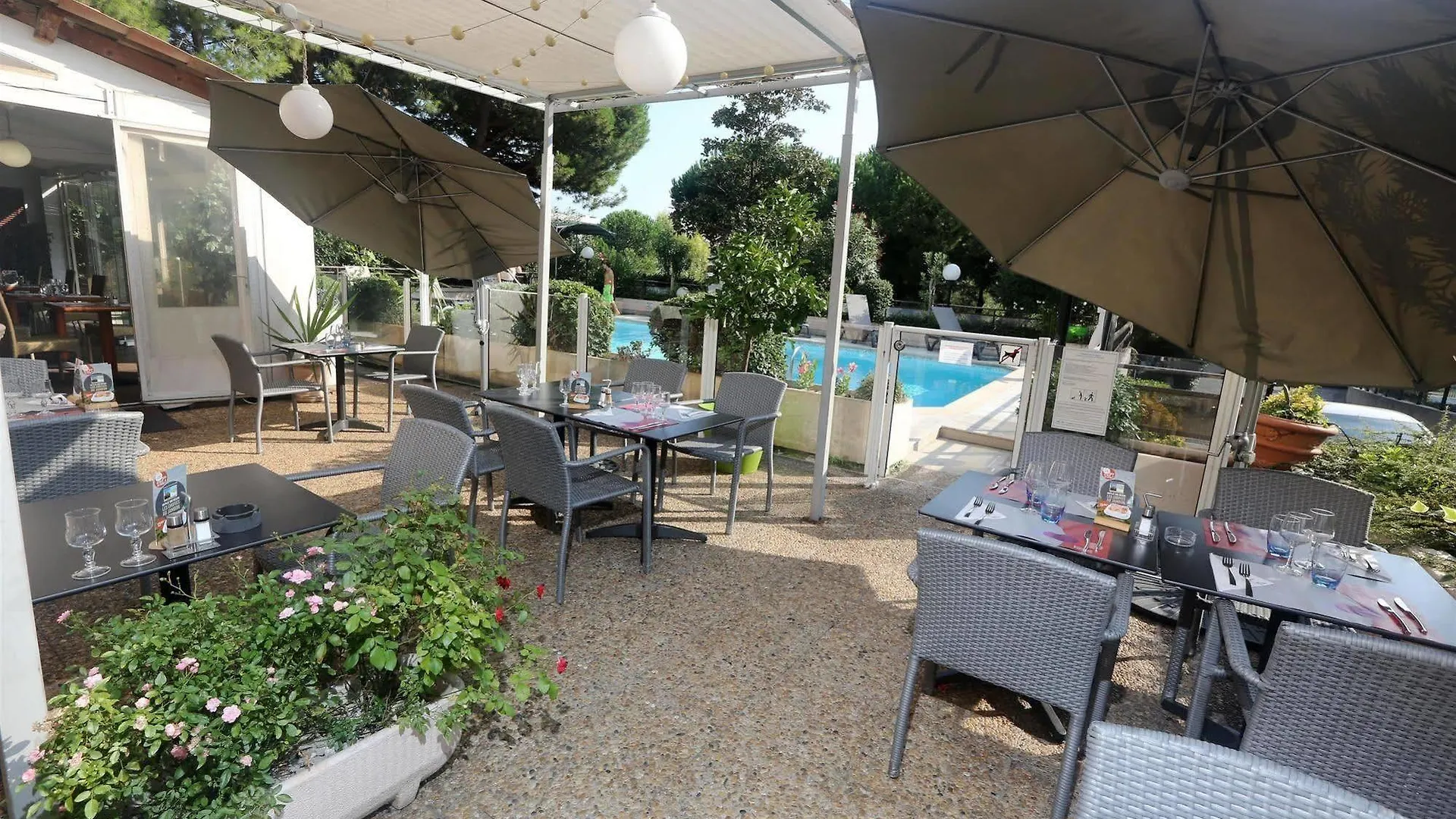 ***  Hotel Campanile Antibes France